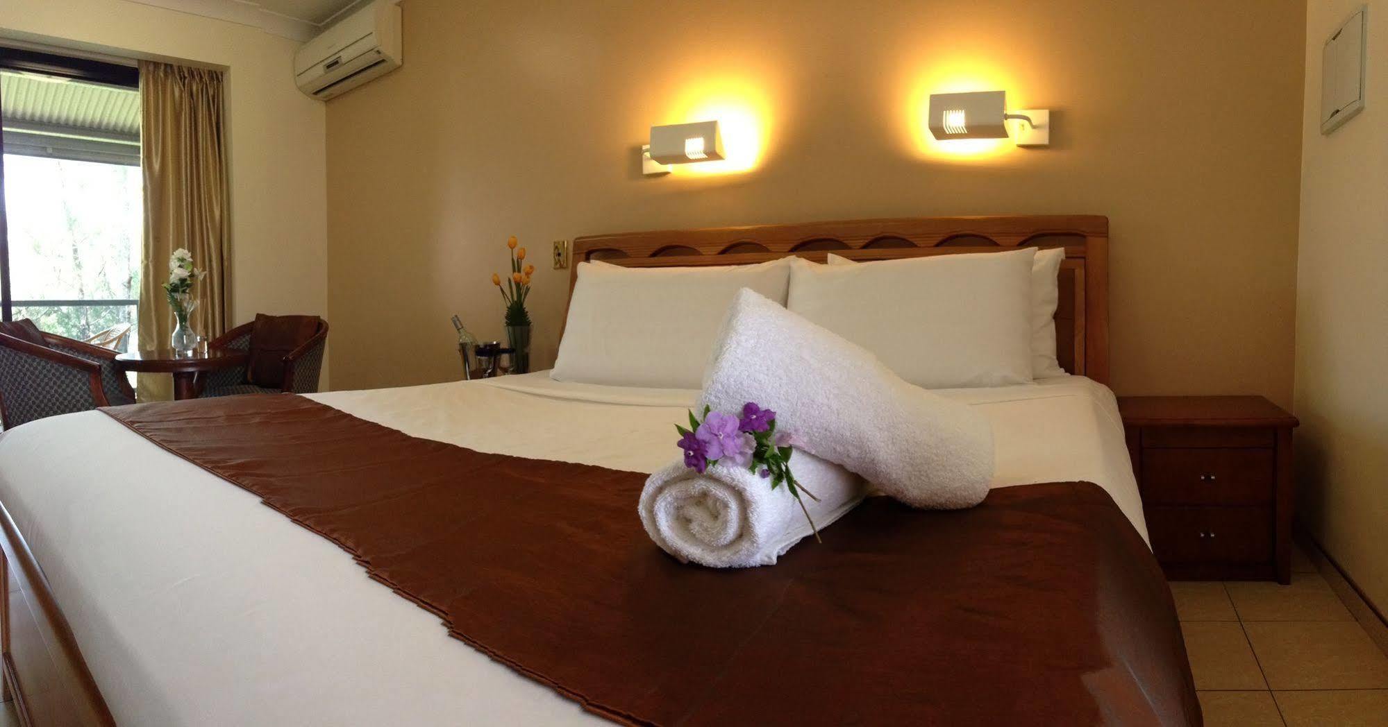 Novena Palms Motel Брисбен Экстерьер фото